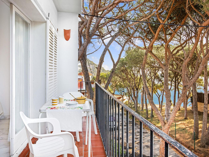 4, Apartment for 4 Persons Near Sea Beach, Girona