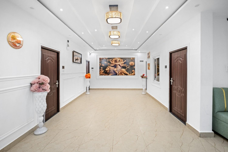 Public Area 3, Hotel Raj Darbar, Faizabad