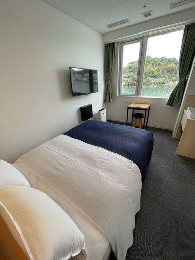 Bedroom 2, Urashima Inn Gangi, Onomichi
