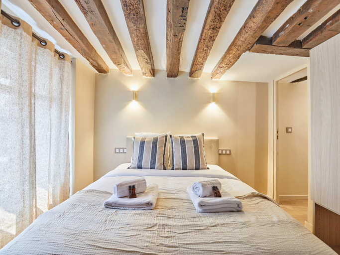 2, Amazing apartment in Center of Paris, Paris
