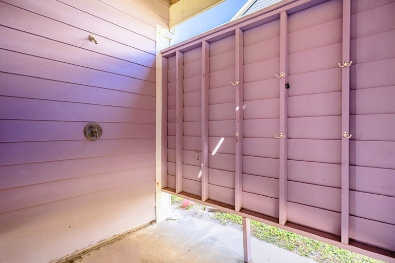 Property grounds 3, Ohana Makai 3 Bedroom Home, Galveston