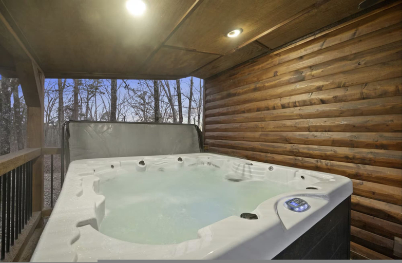 Spa, Three Bears Hideout Luxury Mountain Cabin Getaway for Families Groups, Gunnison