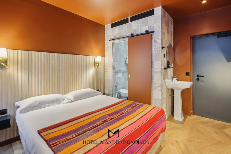 Room 3, Hôtel Maât Batignolles, Paris