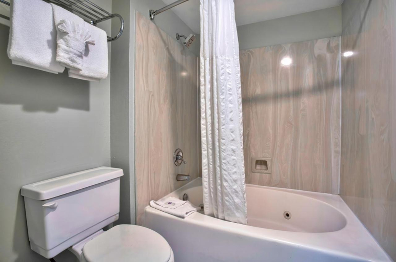 Bathroom, Stagecoach Inn, Willcox, Cochise