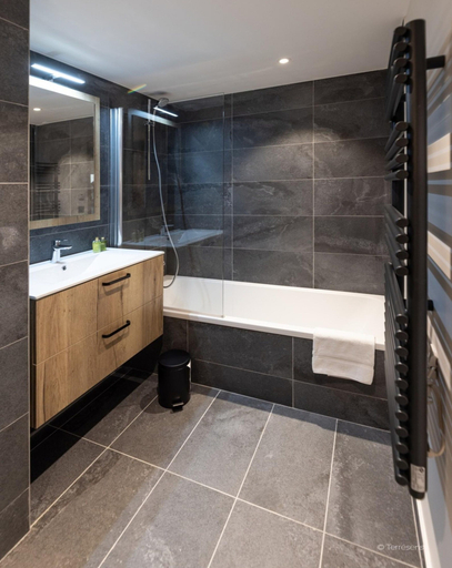 Bathroom 4, Chalet in Serre Chevalier With Family Fun, Hautes-Alpes