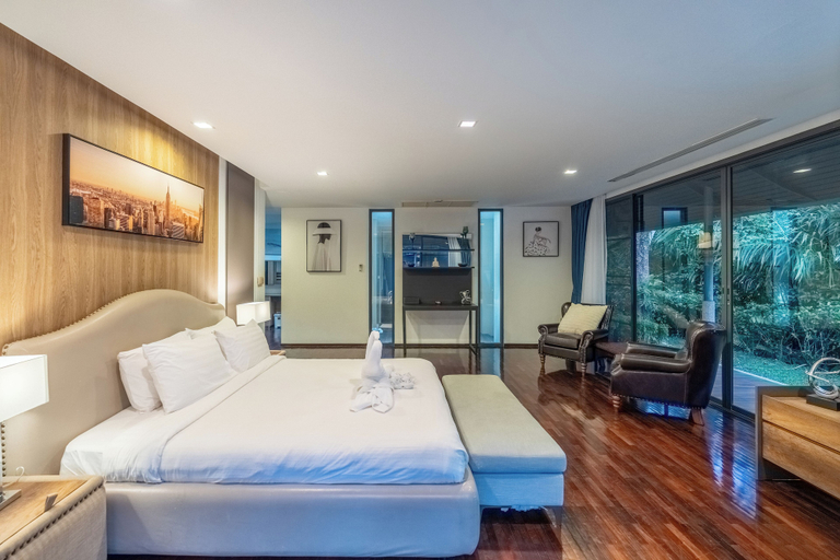 Room 5, Luxury4BRVillaPrivatePoolGolf Views v145, Pulau Phuket