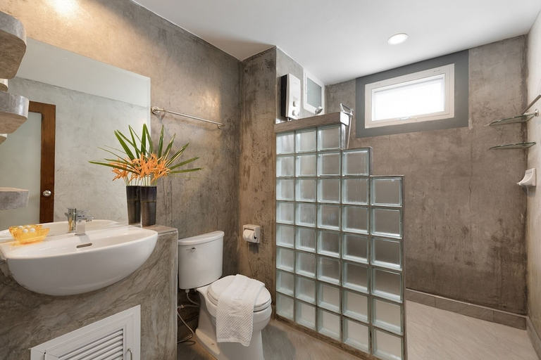 Bathroom, Chateau de Lamai, Ko Samui