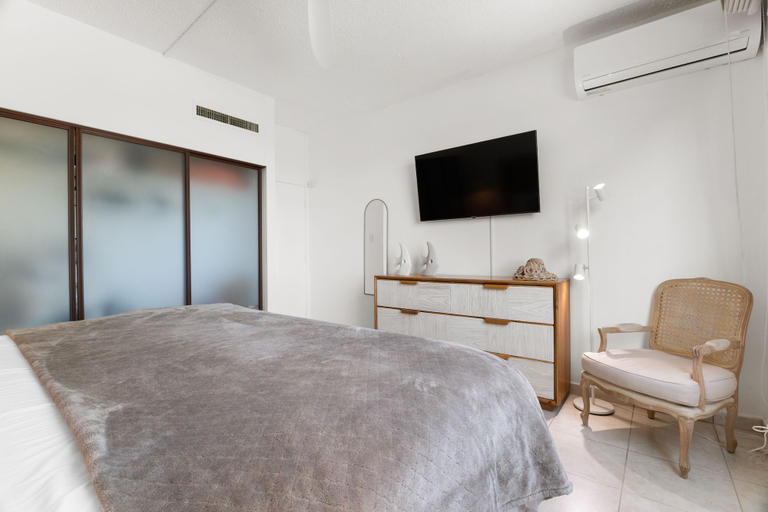 Room 4, Coastal Living With Golf Course Vistas Otium