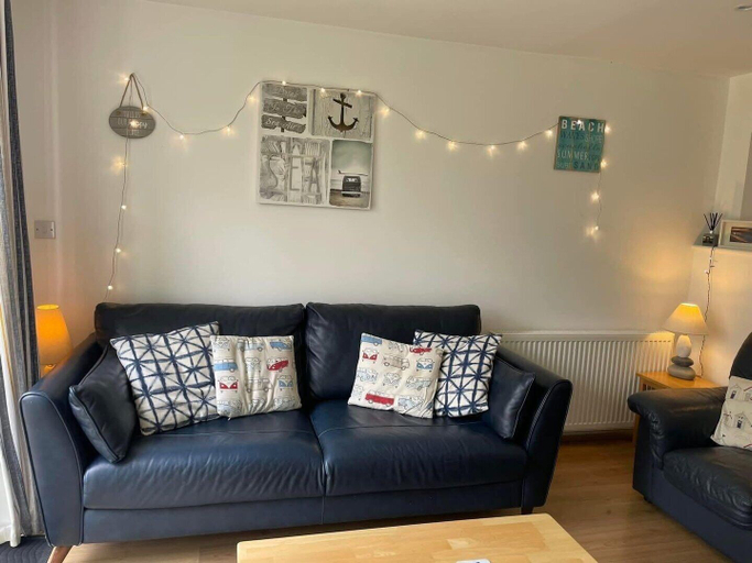Living room 2, Atlantic Reach Cozy 2-bed With Parking, Cornwall