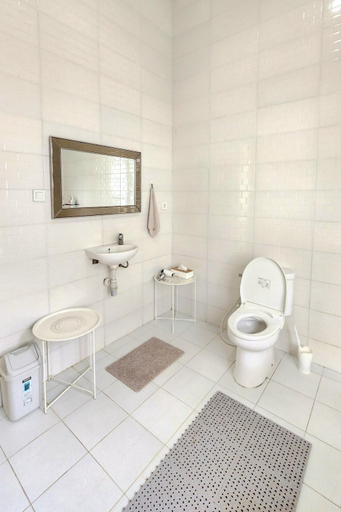 Bathroom 4, Floraison Living Villa Yogyakarta, Sleman