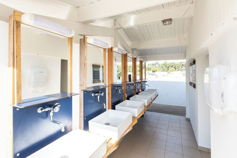 Bathroom 4, Huttopia Ars en Ré, Charente-Maritime