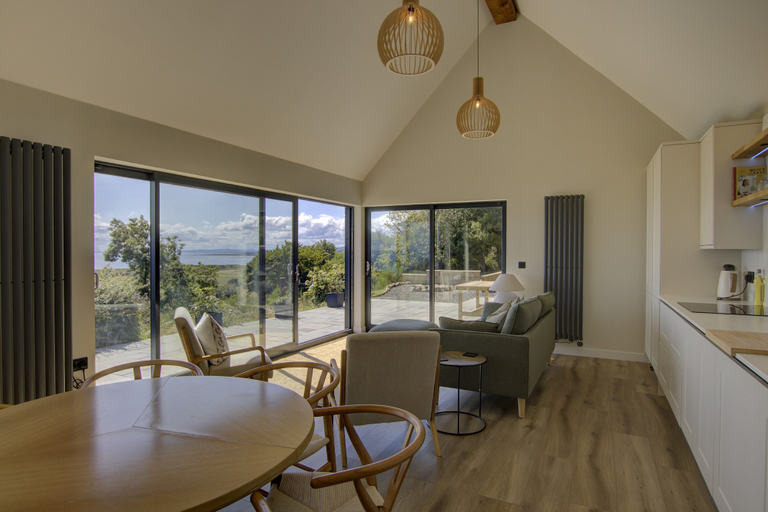 Room 3, 22 Lothmore Loth in Helmsdale, Highland