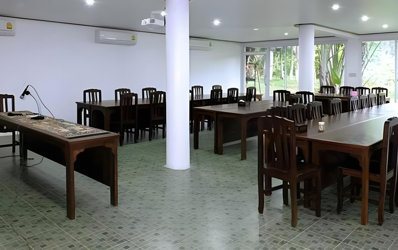 Food & Drinks 4, Khaopubpa Resort, Na Yong