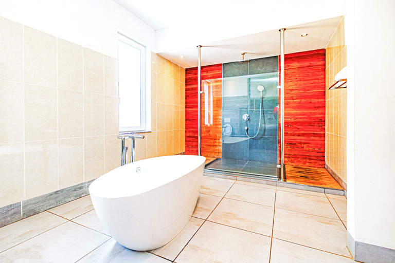 Bathroom 4, Kasumai Beach Resort, Kombo Saint Mary
