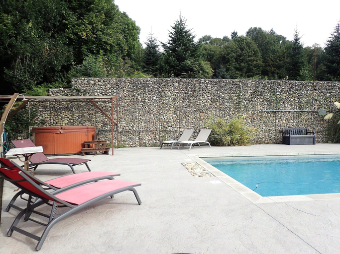 Pool 5, Beautiful 17th Century Character Residence, Aude