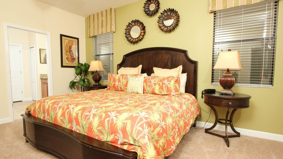 Room 2, Championsgate Resort 7 Bedroom Home with Pool 7 Home, Osceola