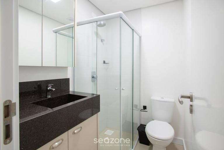 Bathroom, Modern and Complete Apartments in Itajai - RVC, Itajaí