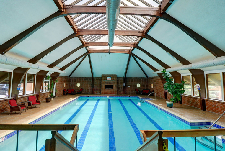 Pool 3, 727b Meadow Creek 2 Bedroom Townhouse, Summit