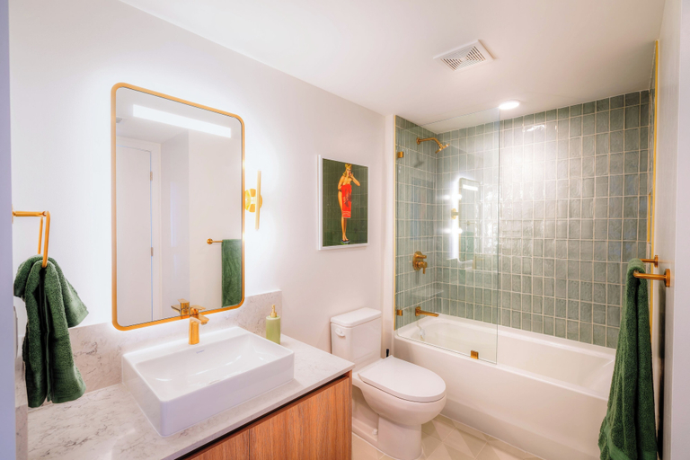 Bathroom 3, Apartment in New Luxury Condo Downtown, Miami-Dade