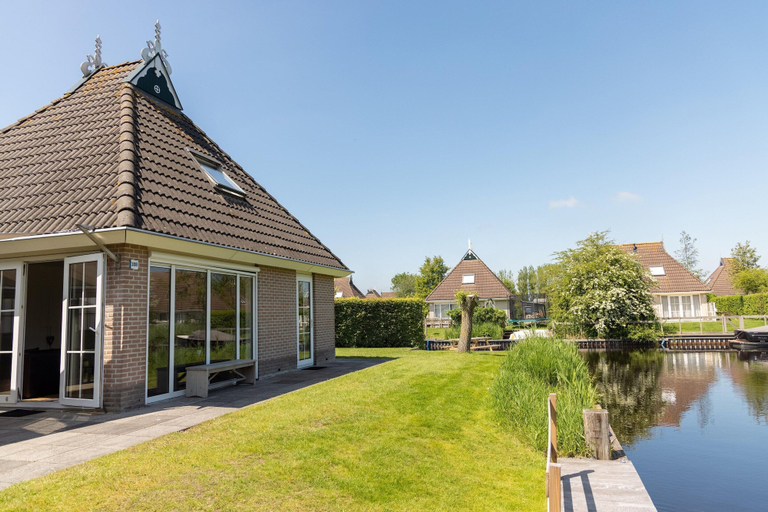 Primary image, Canal-Side Bungalow Stay, Tytsjerksteradiel