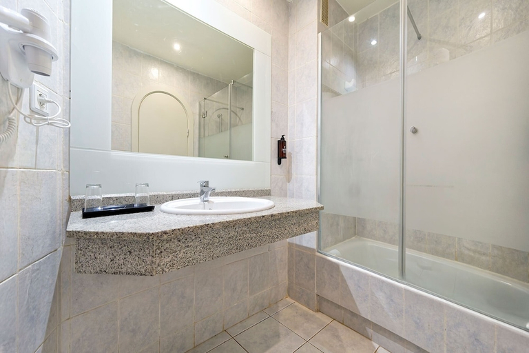 Bathroom 5, Monte Feliz, Las Palmas