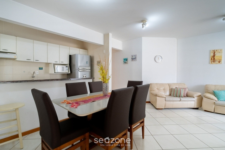 Dining, 3BR apt W/bbq 240m sea Bombas/sc Cay0123, Bombinhas