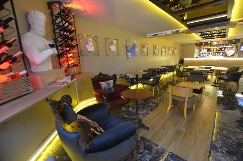 Bar 2, Tüm Palace Otel, Bandırma