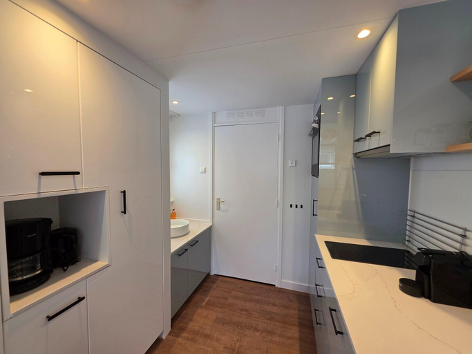 Private kitchen 2, Charming and Cozy Furnished 2-person Studio Apartment, Texel