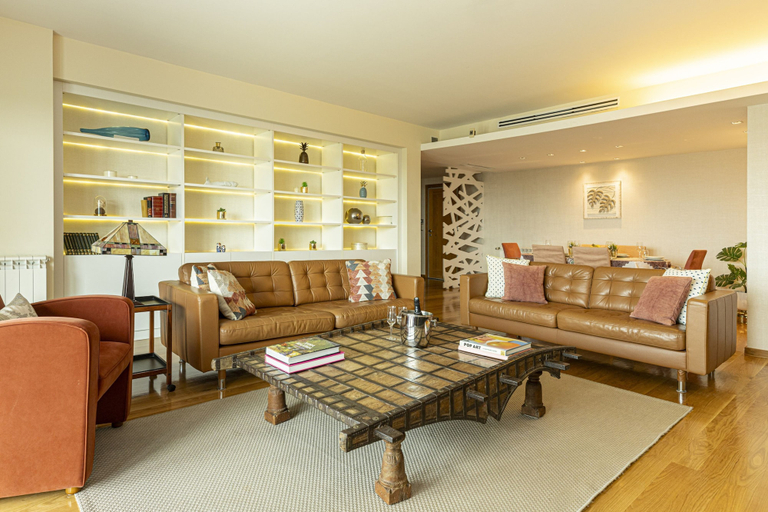 Room 3, Estoril Queen s Apartment by Cadenzalux, Cascais