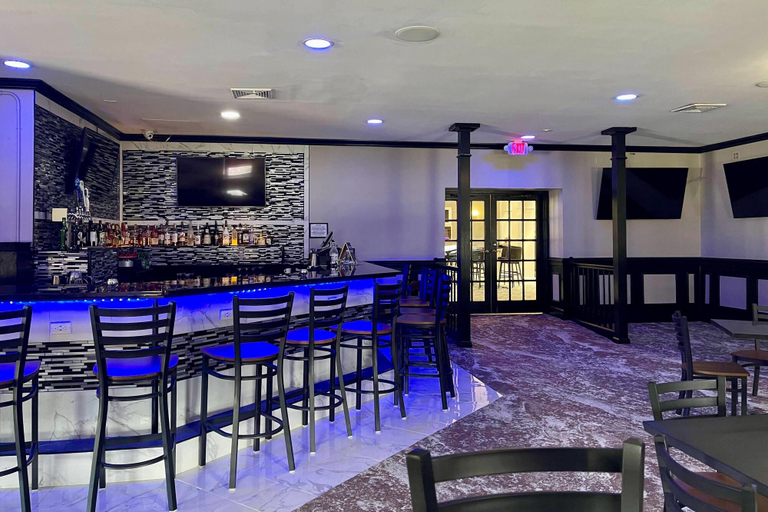 Food & Drinks 5, Inn on the Square, an Ascend Collection Hotel, Greenwood