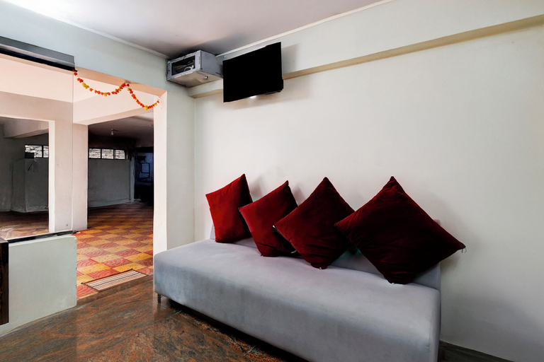 Lobby sitting area, Fabhotel Five Star, Ranga Reddy