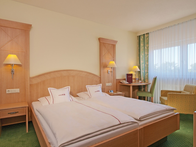 Bedroom 2, Hotel Heidelberg, Heidelberg