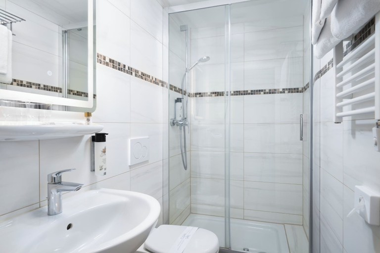 Bathroom 5, Sophien Hotel, Frankfurt am Main