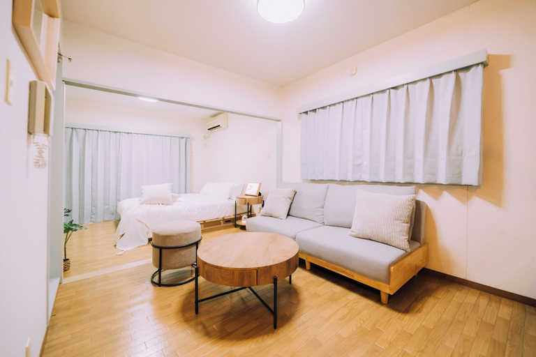 Room 5, Showa Bloom · Near Shinjuku Station, Shinjuku