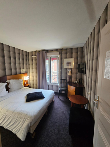 Bedroom 3, Hotel 1er Consul Rouen , Seine-Maritime
