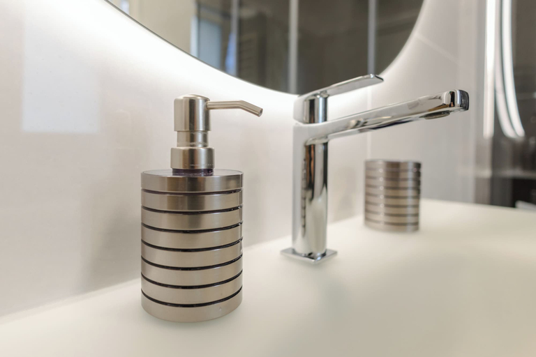 Bathroom sink 4, VBM SUITE & SPA APARTMENTS, Bari