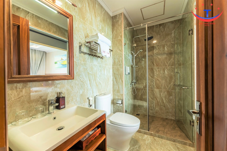 Bathroom 4, Vietnam Taste Hotel Quy Nhon - Beachfront, Qui Nhơn