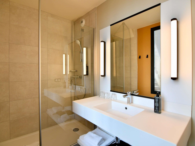 Bathroom 4, Ibis Styles Saint Nazaire Centre Gare, Loire-Atlantique
