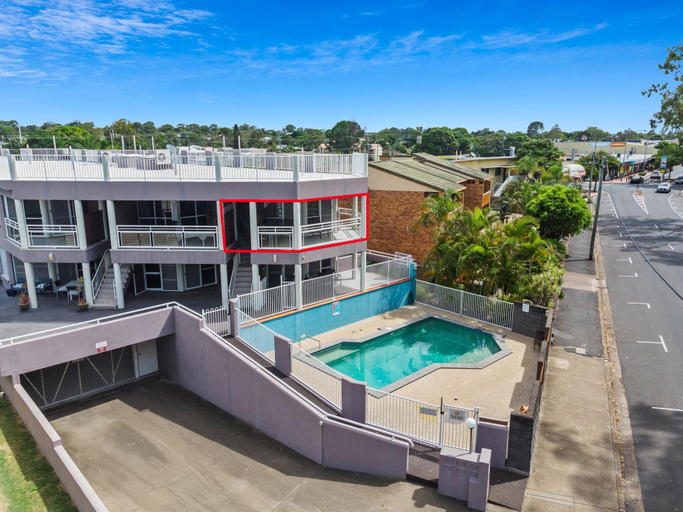 4, Beachside 2-Bed Apartment with Secure Parking, Hervey Bay - Pt A
