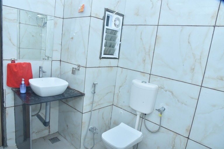 Bathroom 5, Annapurna Executive, Osmanabad
