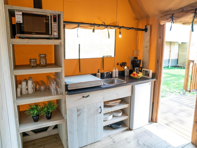 Private kitchen, Luxury Holiday Home in Overijssel, Hardenberg