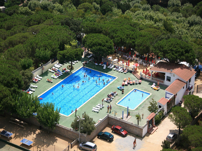 4, Bungalow in Calella near Sea Mountains, Barcelona