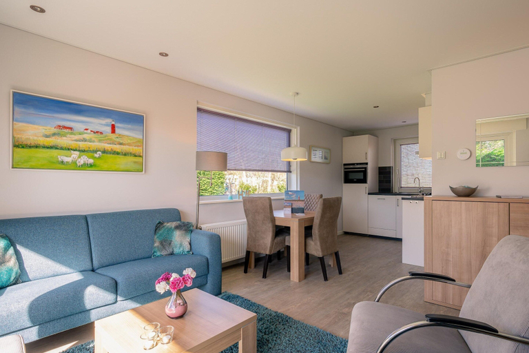 Living room 2, Charming detached bungalow for 4 people, Texel