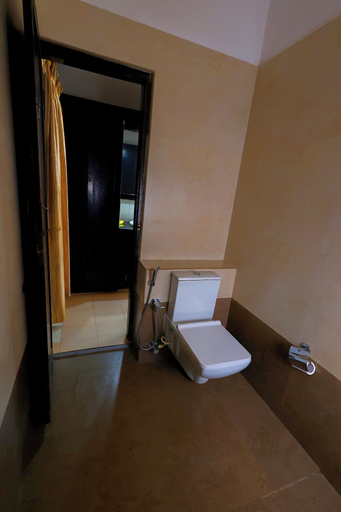 Bathroom 4, ILLIKKALAM Lakeside Cottages Kumarakom Kerala, Kottayam