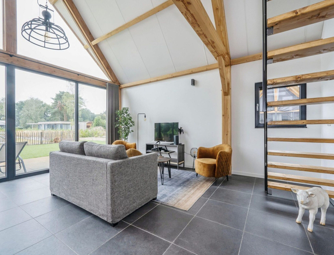 Living room 5, Modern Lodge Stay With Pond View, Baarle-Nassau