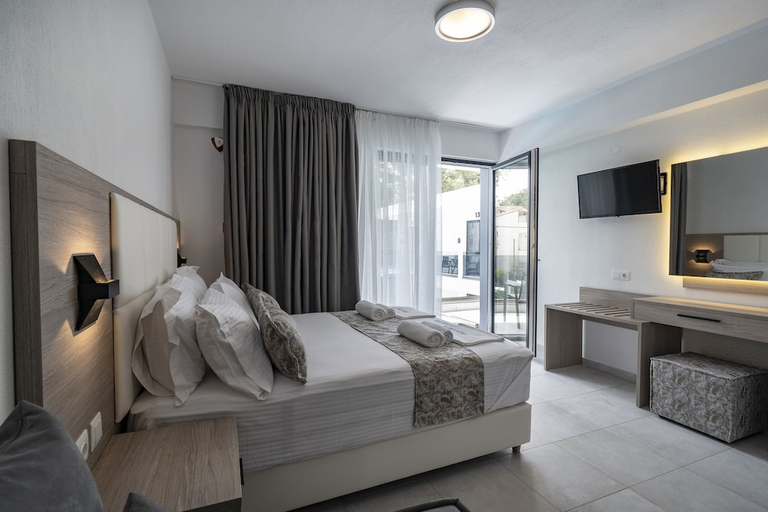 Bedroom 3, Avaton Luxury Resort and Spa, Central Macedonia