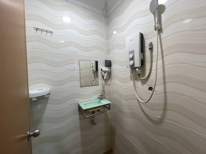 Bathroom 4, Saujana City Hotel, Kuala Langat