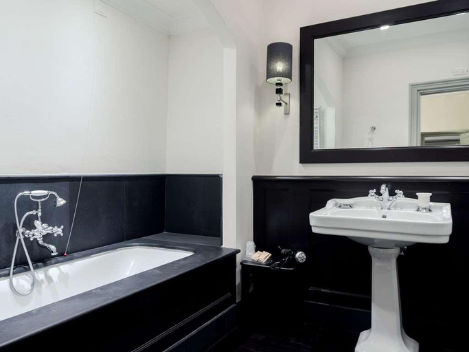 Bathroom 5, Relais Villa Il Palagio, Florence