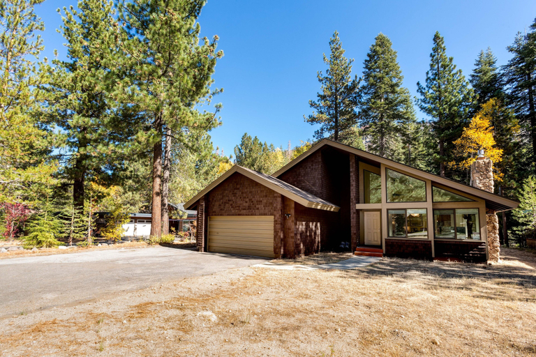 Exterior & Views 1, Spacious Riverfront 3 Bedroom Home, El Dorado