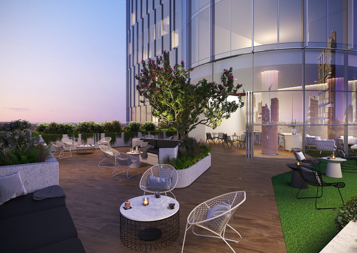 Outdoor dining 3, High-rise Balcony Unit With City Views, Gym, Pool, Melbourne